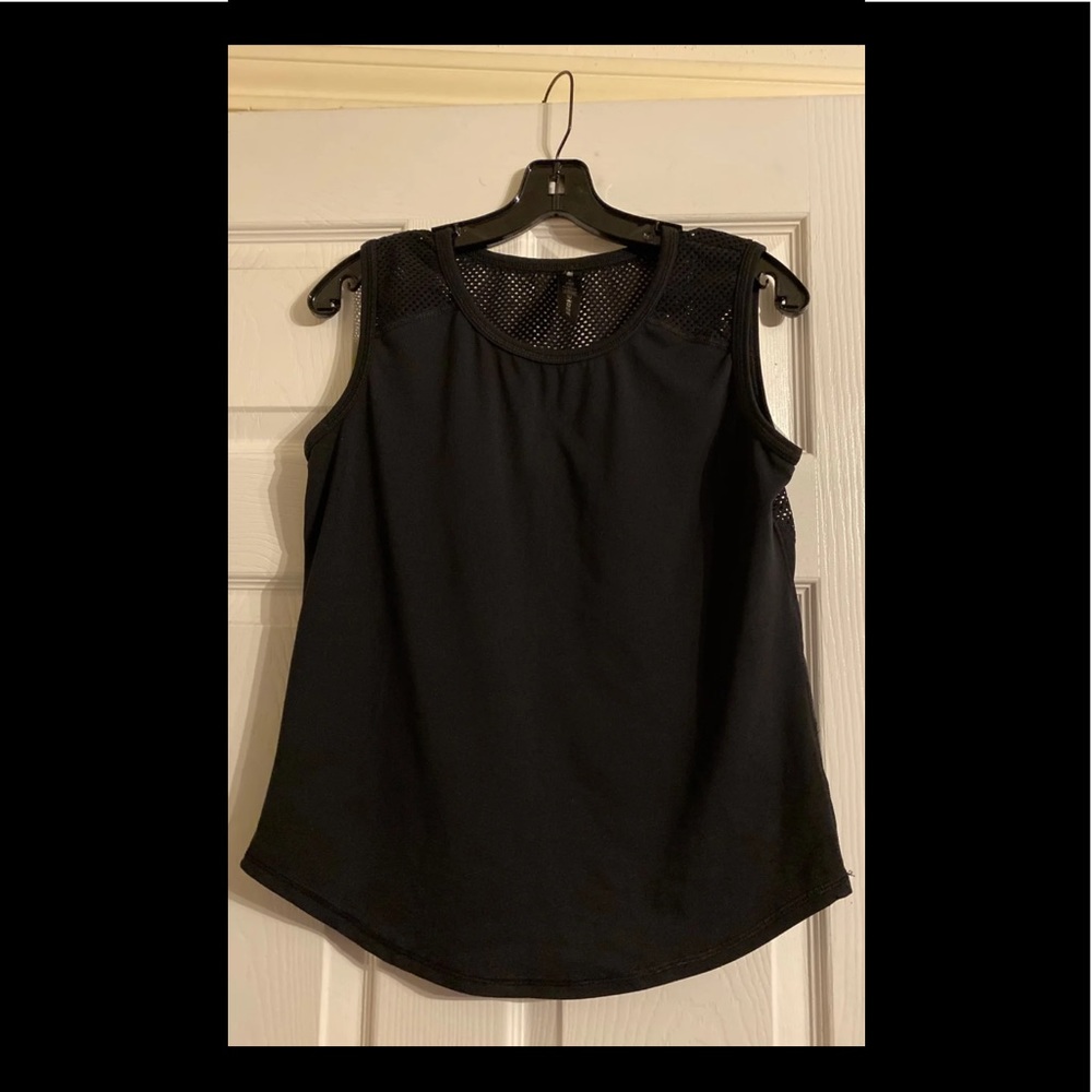 Yogalicious black top Medium